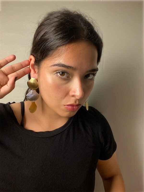 Photoroom_20260118_13128 a.m. Aretes Almeja Reina